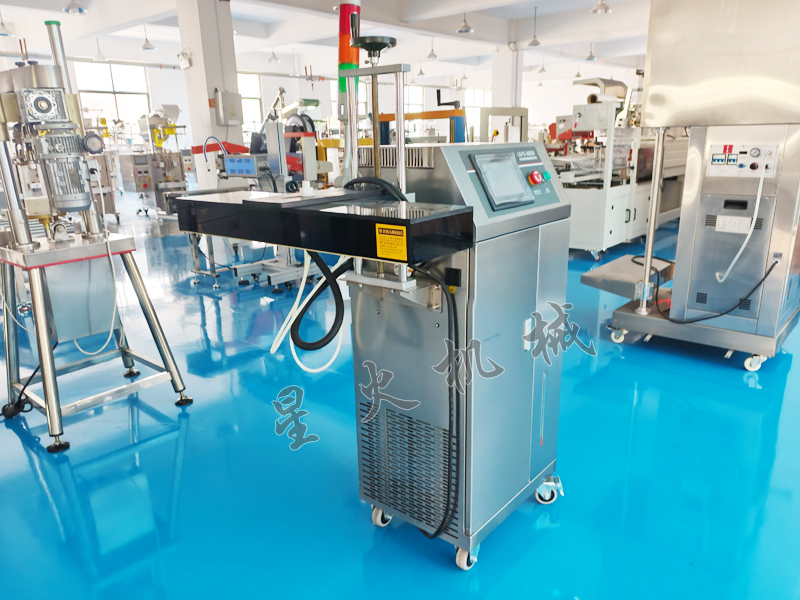 水冷式自動電磁感應封口機實拍