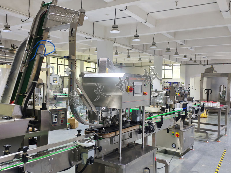 玻璃瓶真空封口機生產線實拍